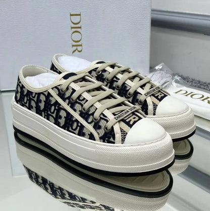 Christian Dior Walk’n’Dior